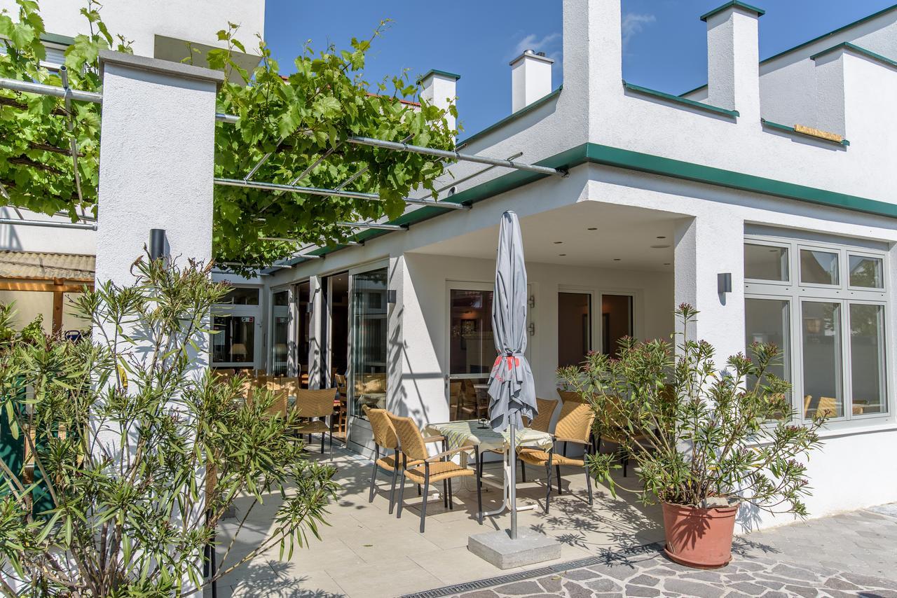 Hotel Zachs Sankt Margarethen im Burgenland Exterior foto
